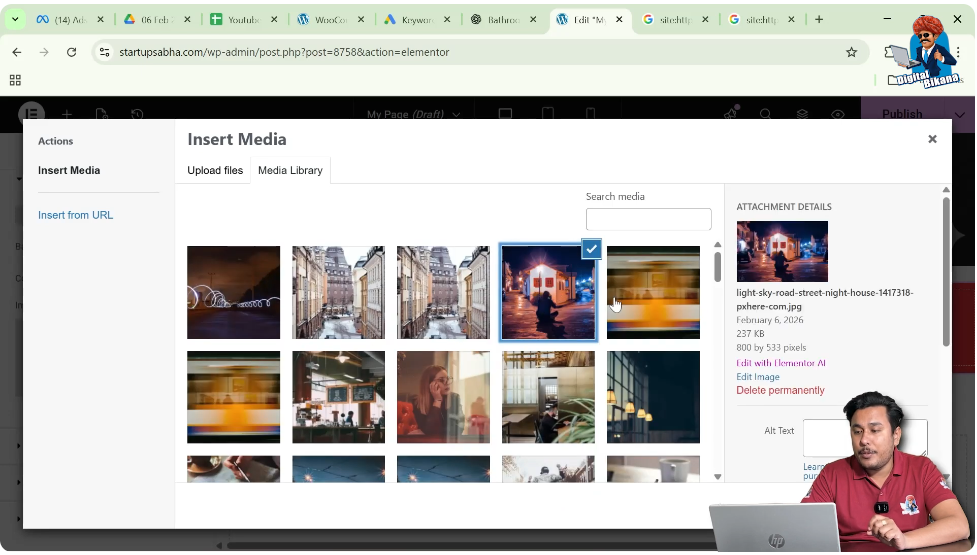 Selecting and adding background image in Elementor container